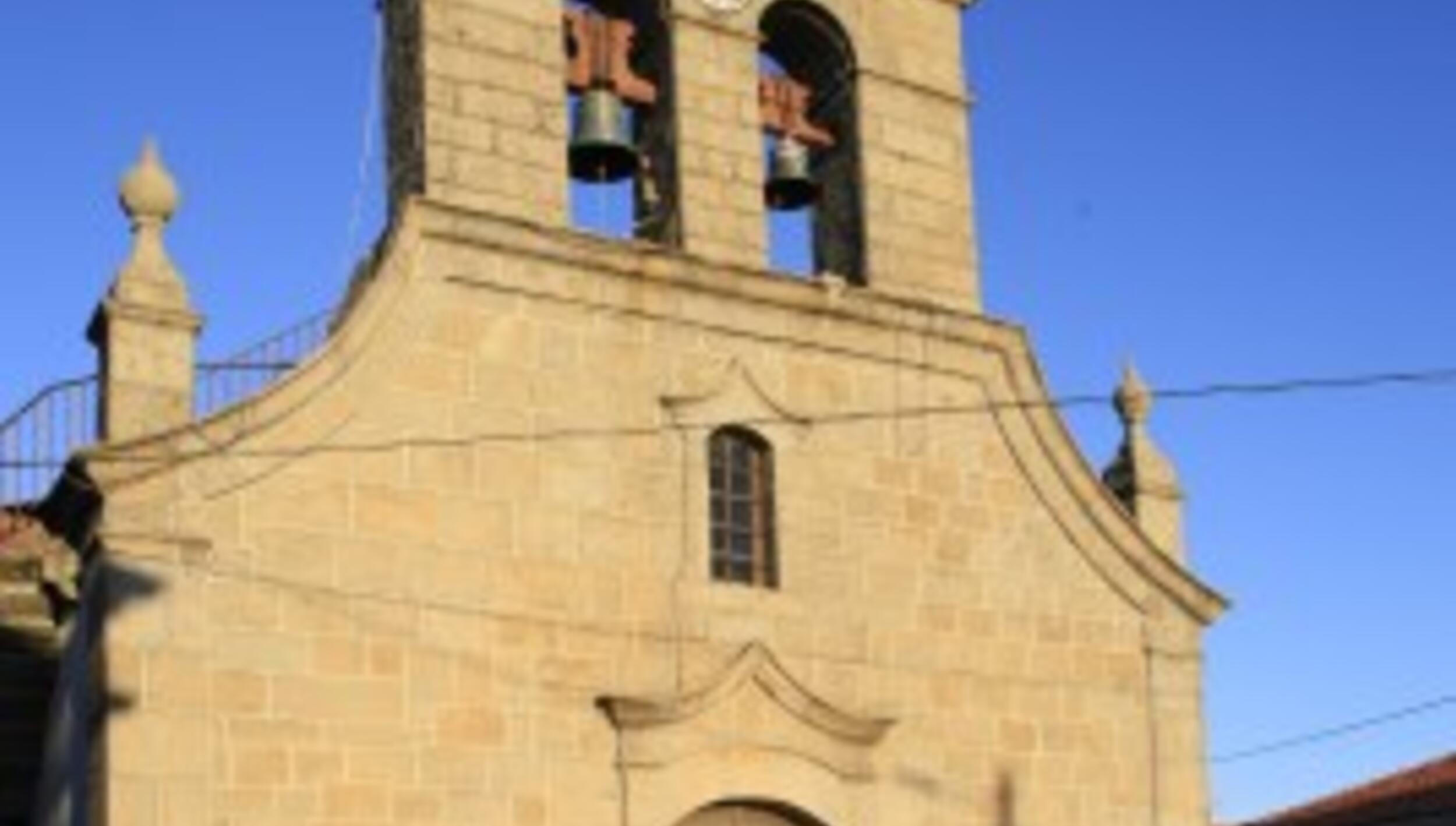 Igreja Paroquial de Vilarinho dos Galegos / Igreja de São Miguel