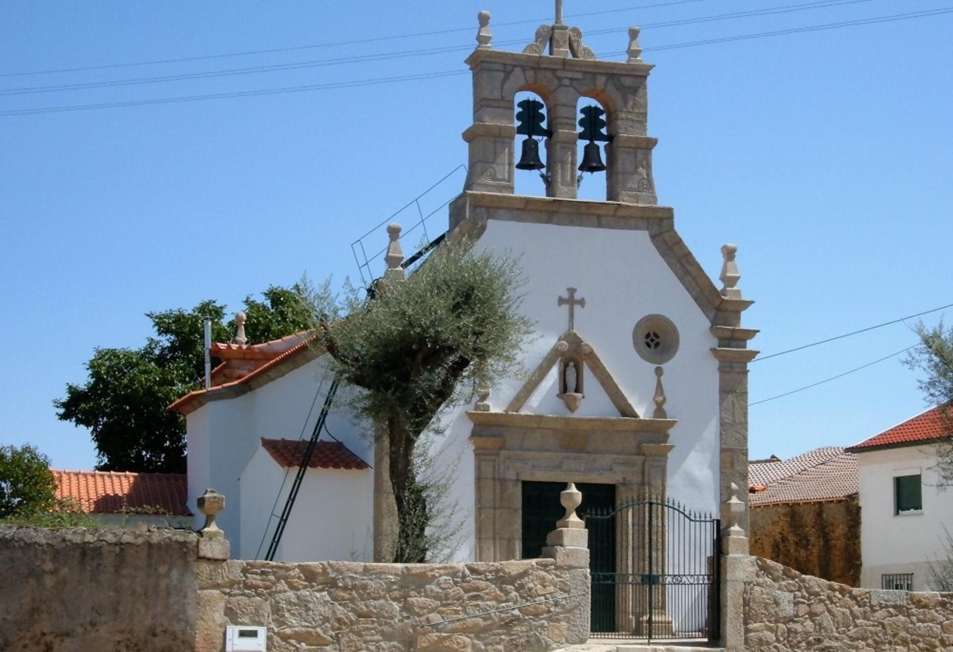 Igreja-s-pedro-mos-braganca__Medium_