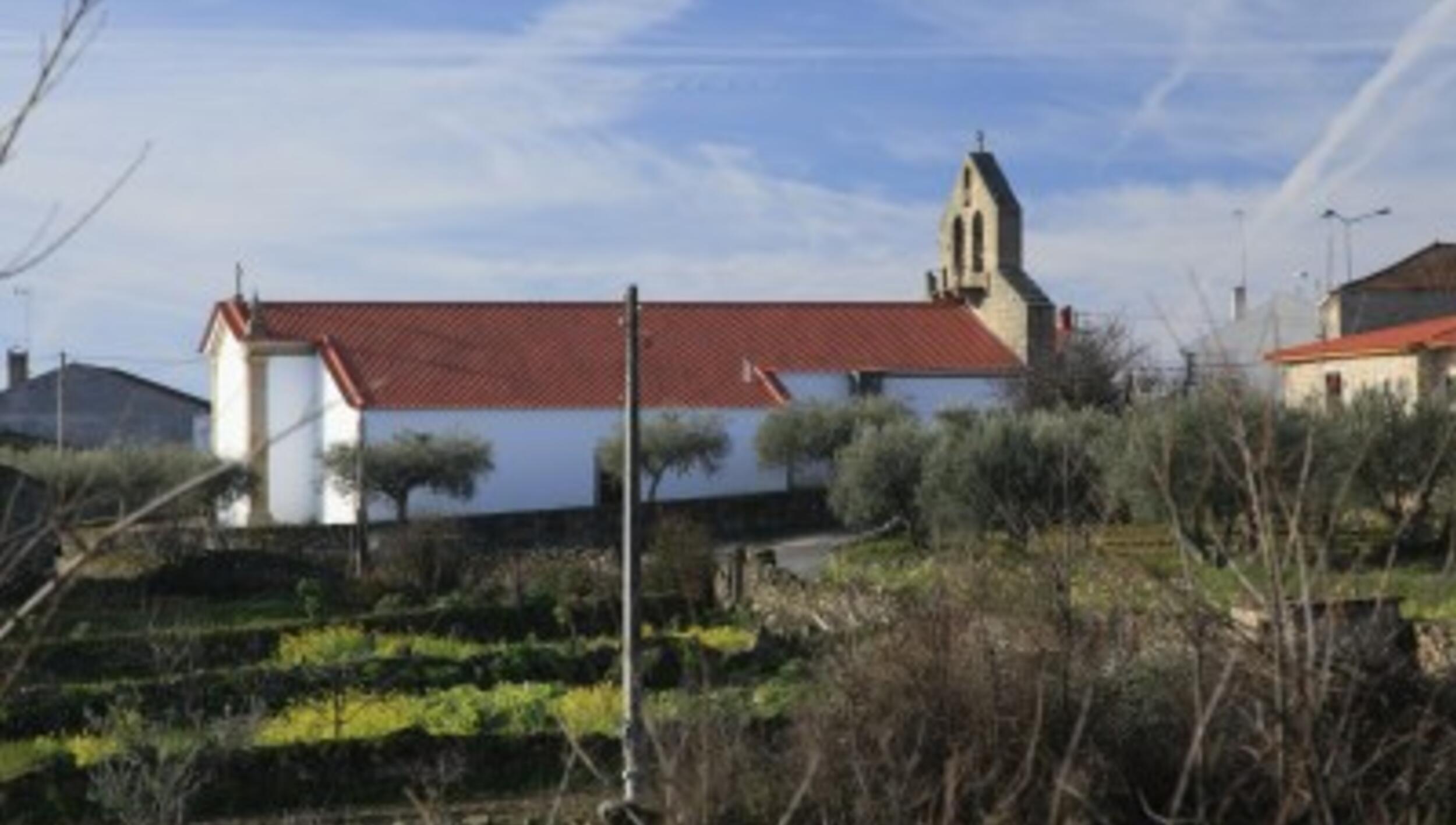 Igreja Paroquial de Urrós / Igreja de Santa Maria Madalena