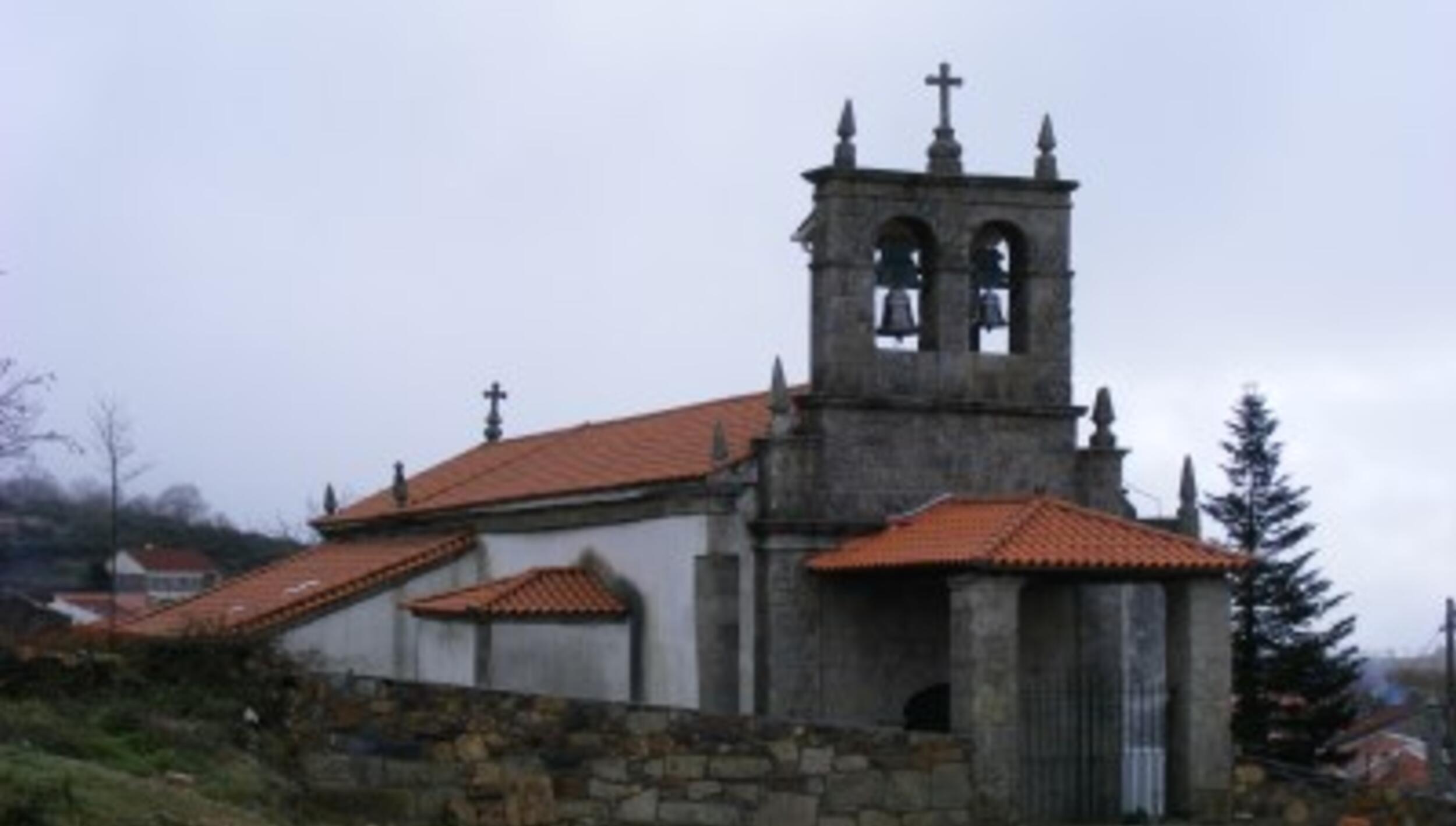 Igreja de Soutelo da Gomeada / Igreja de São Pedro