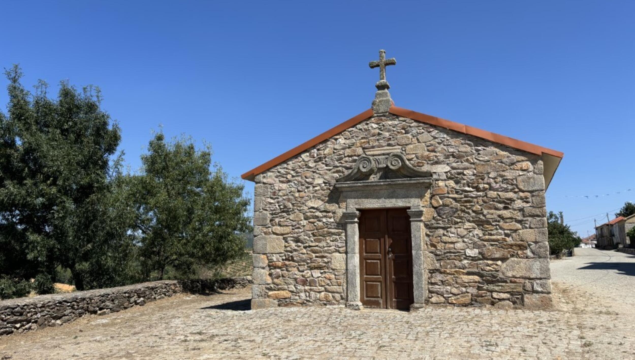 Capela de Santa Cruz - Penas Róias