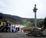 pelourinho_Vinhais_01__Medium_